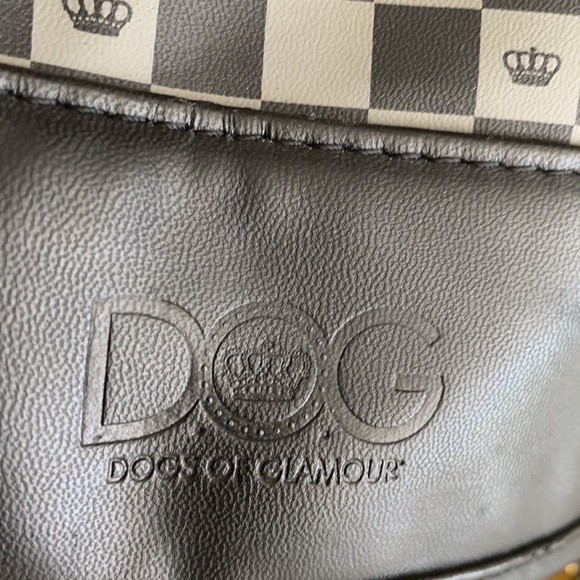 Dogs of Glamour Pet Carrier - Picture 6 of 12